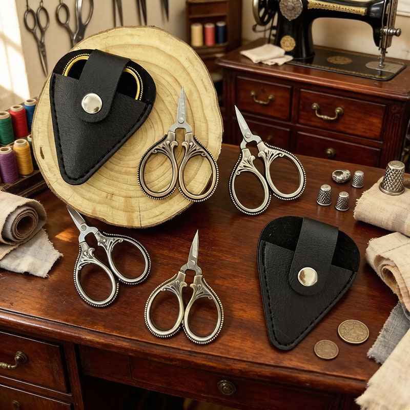 Mini Vintage Scissors with PU  - Leather Work In Art 评论和价格